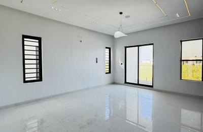 5 bedroom fully detached duplex with swimming pool