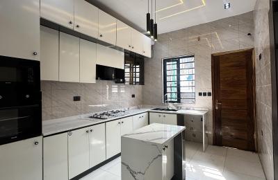 4 bedroom semidetached duplex