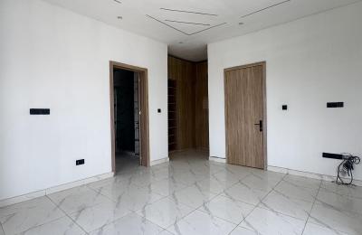 4 Bedroom semidetached duplex