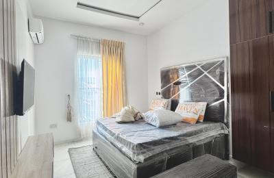 Furnished 2 bedroom apartment with swimming pool