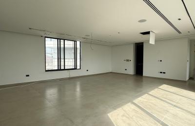 6-bedroom fully detached duplex with swimming pool