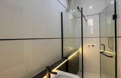 5 bedroom fully detached duplex with swimming pool