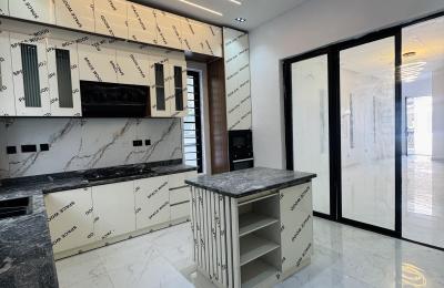 5 bedroom fully detached duplex with swimming pool