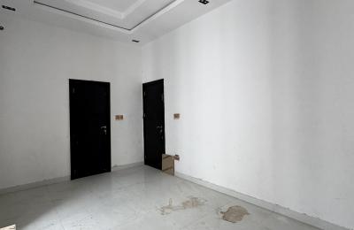 5 bedroom fully detached duplex with a swimming pool