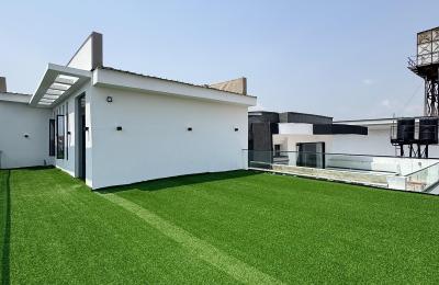 5 bedroom fully detached duplex with a swimming pool