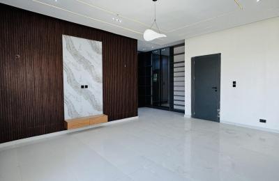 5 bedroom fully detached duplex with swimming pool