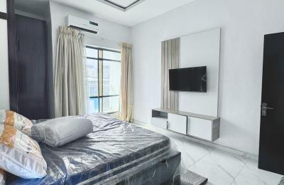 Furnished 2 bedroom apartment with swimming pool
