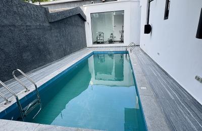 5 bedroom fully detached duplex with swimming pool