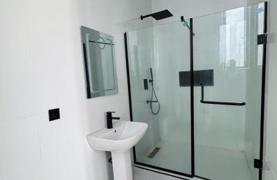 5 Bedroom Fully-Detached Duplex with Swimming pool