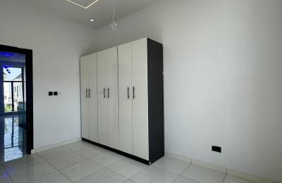 4 bedroom semidetached duplex