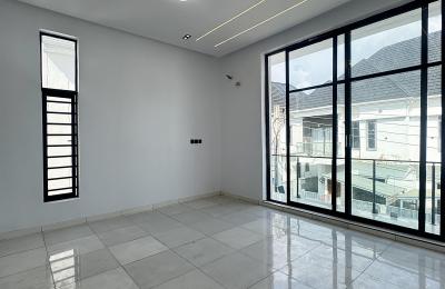 4 bedroom semidetached duplex