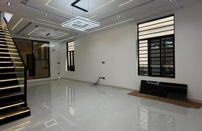 5 bedroom fully detached duplex with swimming pool