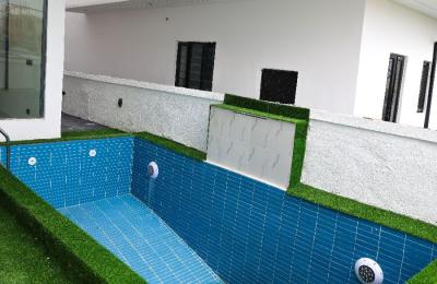 5 bedroom fully detached duplex with swimming pool