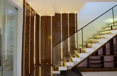 5 bedroom luxury duplex with swimming pool