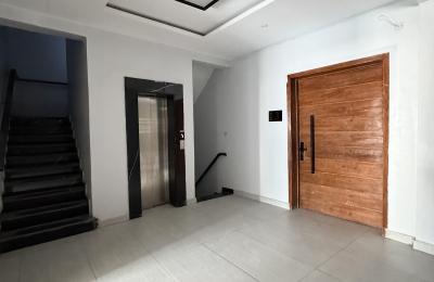 2 bedroom apartment with swimming pool