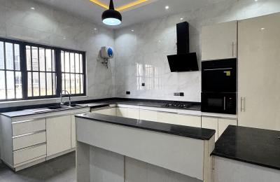 4-bedroom fully detached duplex with swimming pool