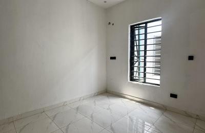 4 Bedroom semidetached duplex