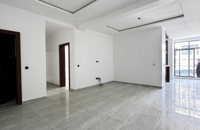 2 bedroom apartment with swimming pool