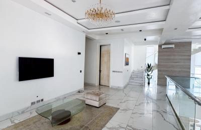 Fully furnished 5-bedroom fully detached duplex