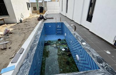 6 bedroom fully detached duplex with a swimming pool