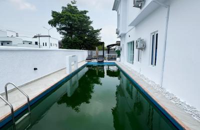 5 bedroom fully detached duplex