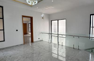 4-bedroom fully detached duplex with swimming pool
