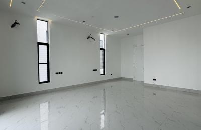 Contemporary 5 bedroom fully detached duplex with swimming pool