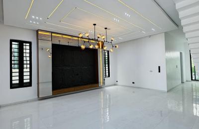 5 bedroom fully detached duplex with swimming pool