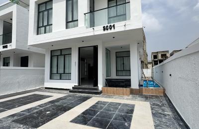 5-bedroom fully detached duplex with swimming pool