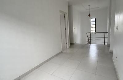 5 bedroom fully detached duplex