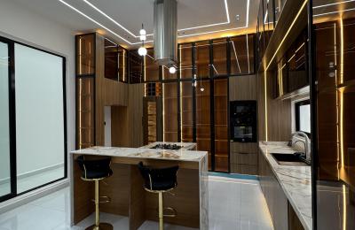 5 Bedroom fully detached duplex with swimming pool