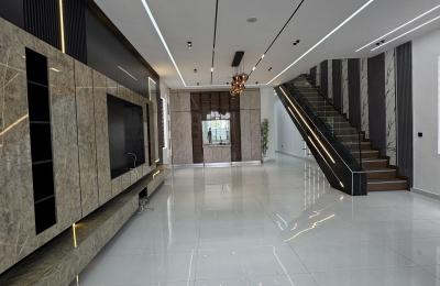 5 Bedroom fully detached duplex with swimming pool