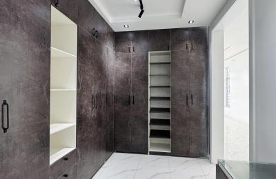 5 bedroom fully detached duplex with swimming pool