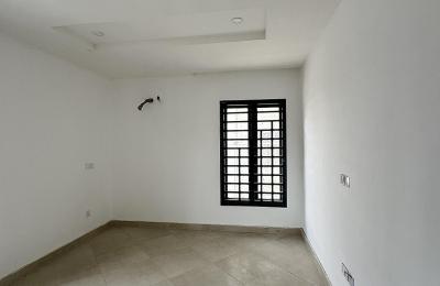 4-bedroom apartment