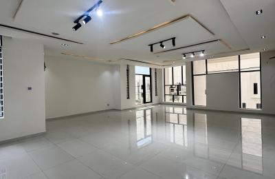 5 bedroom fully detached duplex with a swimming pool
