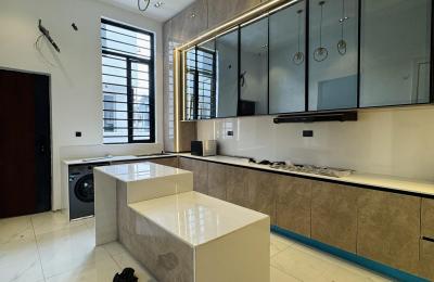 Luxury 5 Bedroom Fully Detached Duplex with Swimming pool