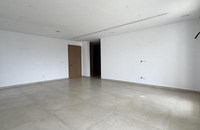 5 bedroom fully detached duplex with swimming pool