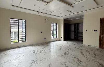 5 bedroom fully detached duplex