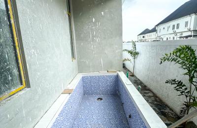 5 Bedroom fully detached duplex with swimming pool