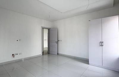 2 bedroom apartment with swimming pool