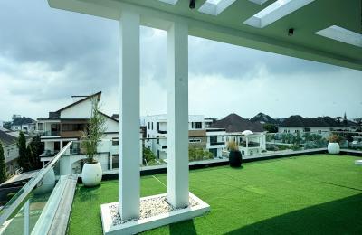 Fully furnished 5-bedroom fully detached duplex