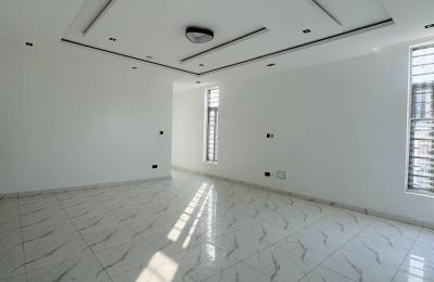 5 bedroom fully detached duplex with swimming pool