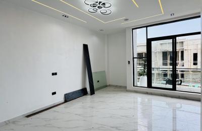 4 bedroom semidetached duplex