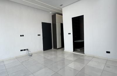 4 bedroom semidetached duplex