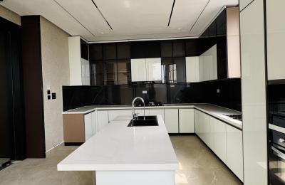 5 bedroom fully detached duplex with swimming pool