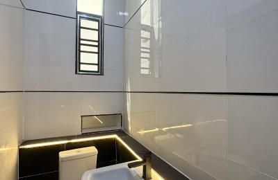 5 bedroom fully detached duplex with swimming pool