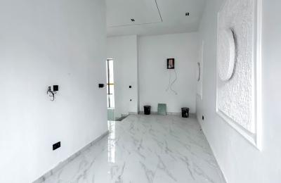 5 Bedroom fully detached duplex with swimming pool