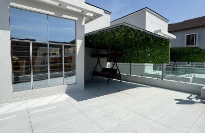 5 bedroom fully detached duplex with swimming pool