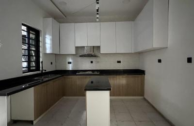 4-bedroom semidetached duplex