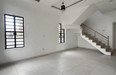 5 bedroom fully detached duplex